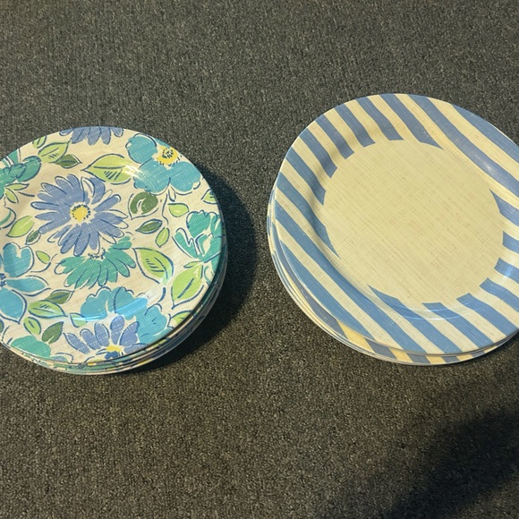 A place by the shore plate set. - Picture 1 of 4